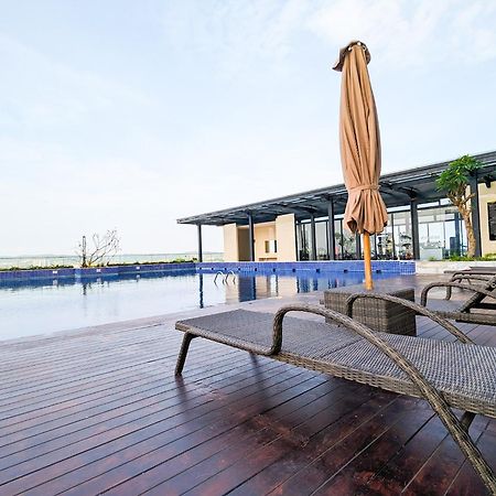 Lovina 1615 At Pollux Meisterstadt Batam Exteriér fotografie